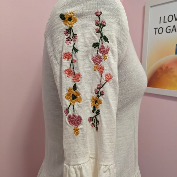 Peplum blouse with embroidery - Picture 4 of 6